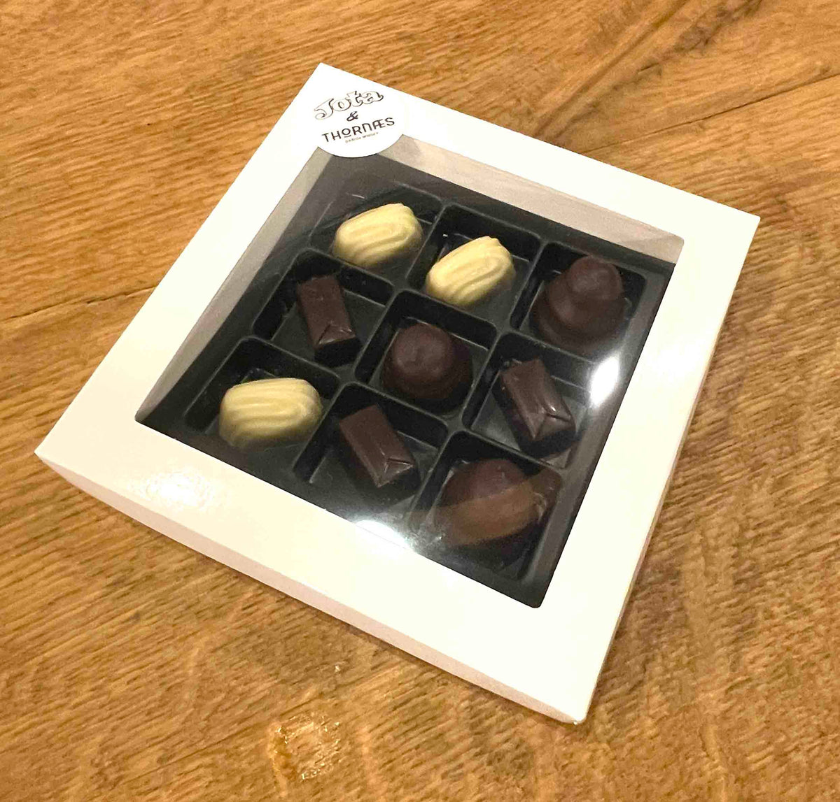 Thornæs & Jota Chokolade: 9 x praline